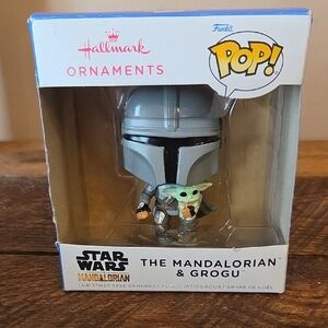 Hallmark Funko Pop Mandalorian & Grogu Ornament - Gray and Green